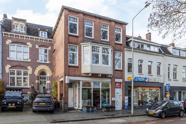 Verkocht: Instapklaar modern 2 slaapkamer appartement met dakterras in centrum Heerlen